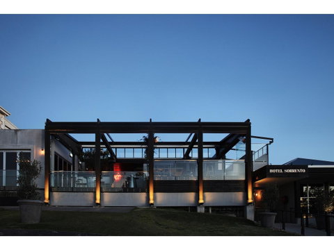 Hotel Sorrento - Accommodation NT 21