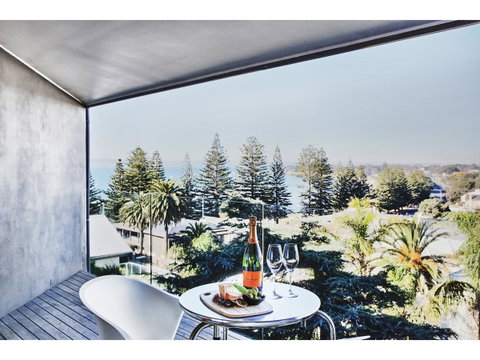 Hotel Sorrento - Accommodation NT 25