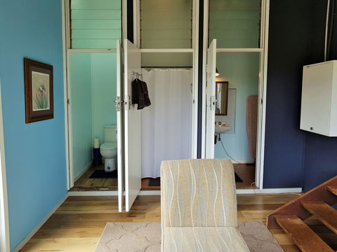 Coragulac House Cottages - Accommodation NT 30