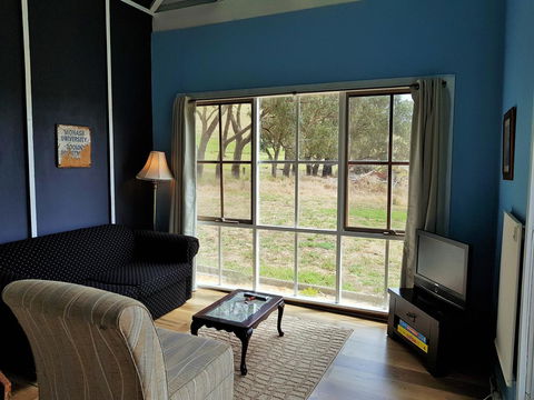 Coragulac House Cottages - Accommodation NT 27