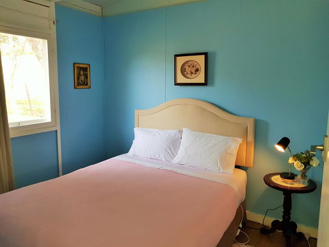 Coragulac House Cottages - Accommodation NT 25