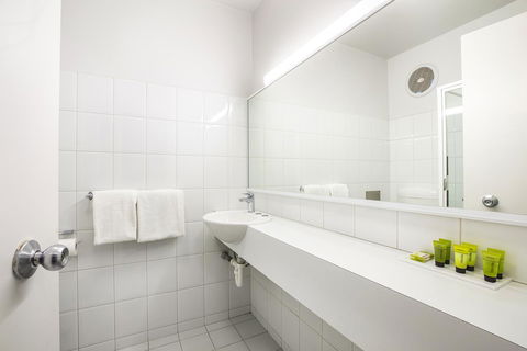 Nightcap At Matthew Flinders Hotel - Accommodation NT 11