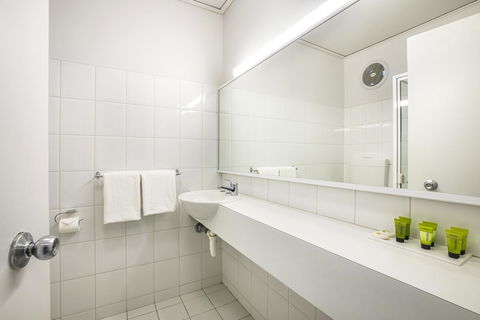 Nightcap At Matthew Flinders Hotel - Accommodation NT 16