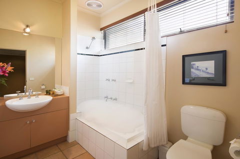 Lorne Surf Apartments - NT Tourism 33