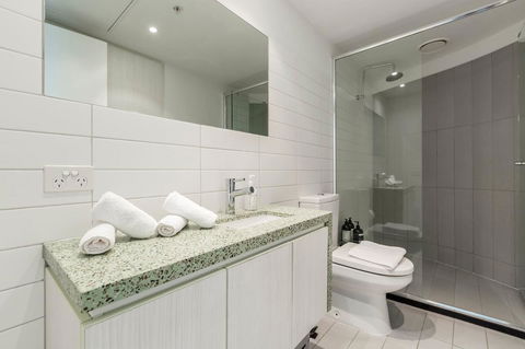 2Bedroom Apartment With Views In Docklands Next To CBD & Marvel Stadium - Accommodation NT 13