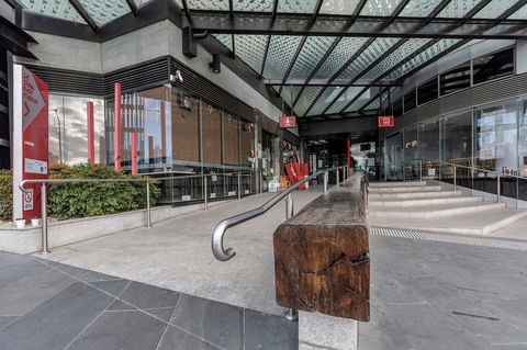 2Bedroom Apartment With Views In Docklands Next To CBD & Marvel Stadium - Accommodation NT 20