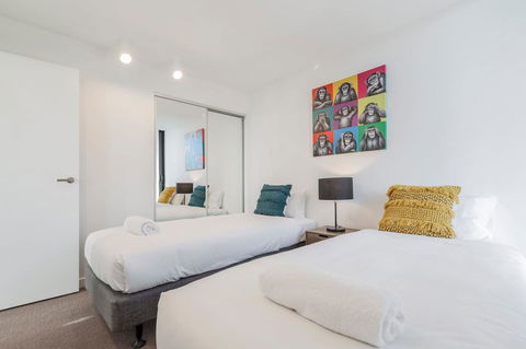 2Bedroom Apartment With Views In Docklands Next To CBD & Marvel Stadium - Accommodation NT 11