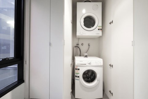 Mono Apartments On Franklin Street - Accommodation NT 9