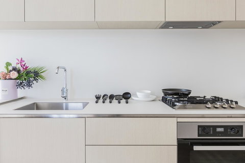 New Eureka 108 Hotel Apartments - Accommodation NT 9