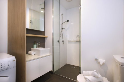 Mono Apartments On La Trobe Street - NT Tourism 10