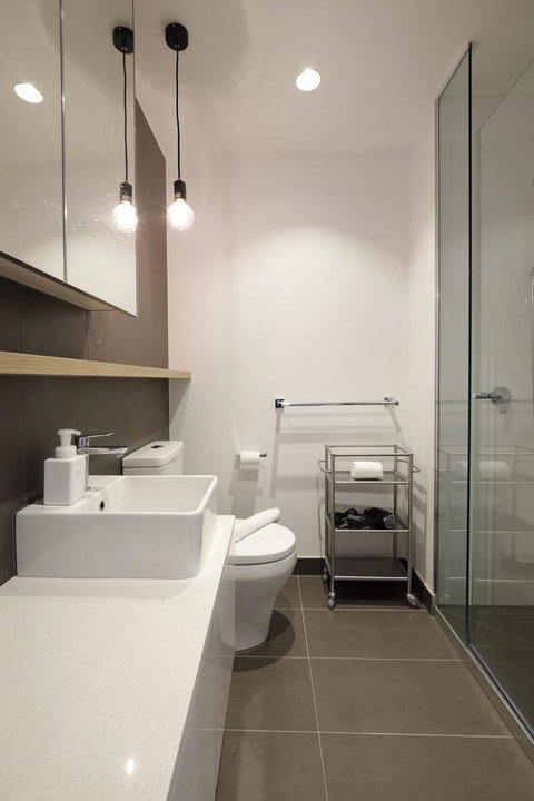 Mono Apartments On La Trobe Street - NT Tourism 22