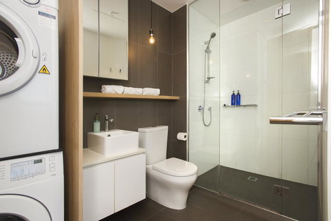 Mono Apartments On La Trobe Street - NT Tourism 15