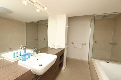 7 Falls Apartments - NT Tourism 1