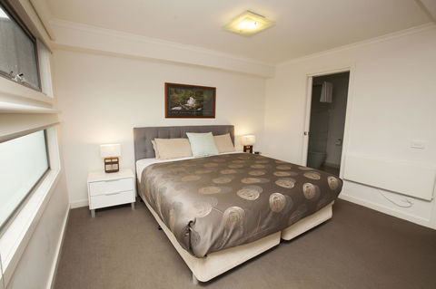7 Falls Apartments - NT Tourism 22