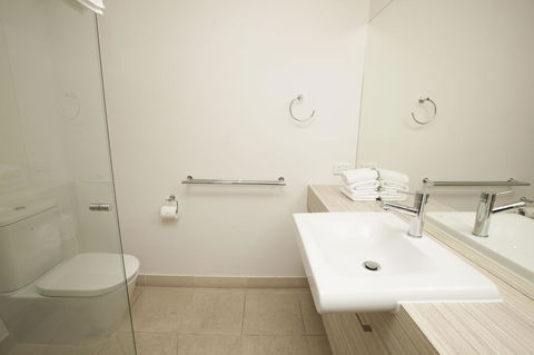 7 Falls Apartments - NT Tourism 18