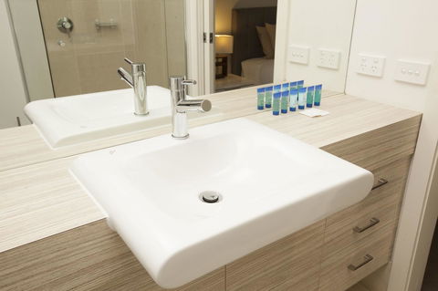 7 Falls Apartments - NT Tourism 16