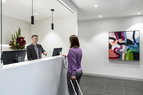 Quest St Kilda Road - Accommodation NT 8