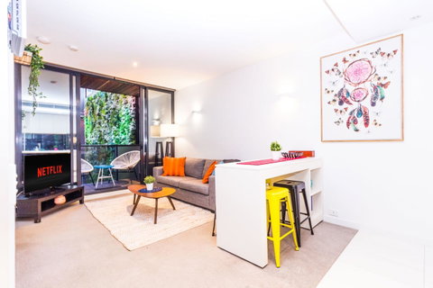 Stay Like Home - Accommodation NT 16