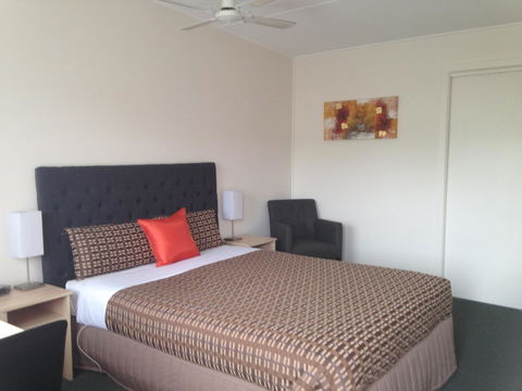 Beachcomber Motel & Apartments - NT Tourism 38
