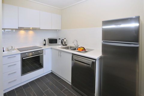 Grand Hotel Melbourne - Accommodation NT 3