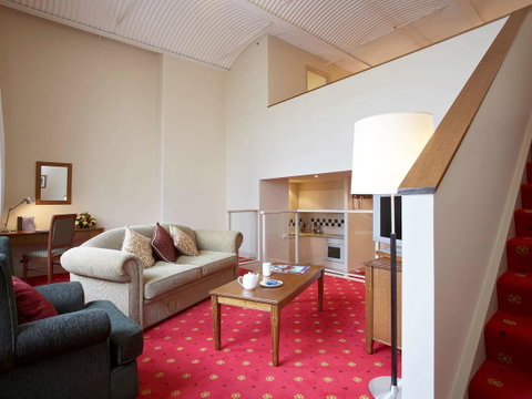 Grand Hotel Melbourne - Accommodation NT 39