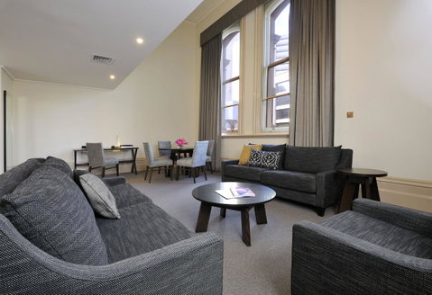 Grand Hotel Melbourne - Accommodation NT 17