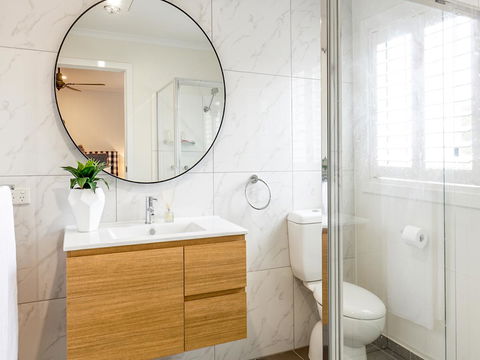Sandymount - Accommodation NT 32