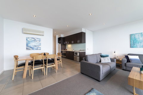 The Dolphin Apartments - Accommodation NT 21