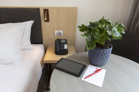 Ibis Melbourne Central - Accommodation NT 8
