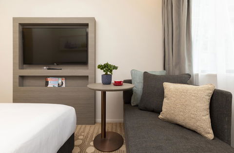 Ibis Melbourne Central - Accommodation NT 42