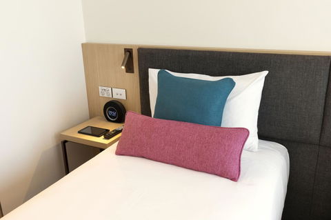 Ibis Melbourne Central - Accommodation NT 9