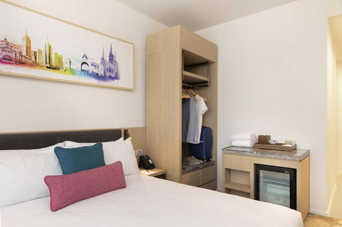 Ibis Melbourne Central - Accommodation NT 25