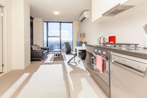 Melbourne SkyHigh Apartments - Accommodation NT 1