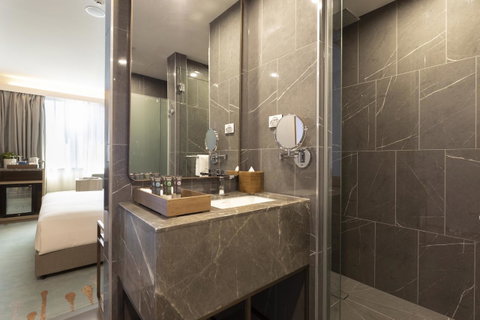 Novotel Melbourne Central - Accommodation NT 23