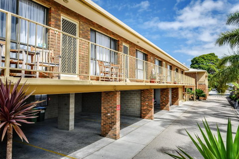 Allambi Holiday Apartments - Accommodation NT 18