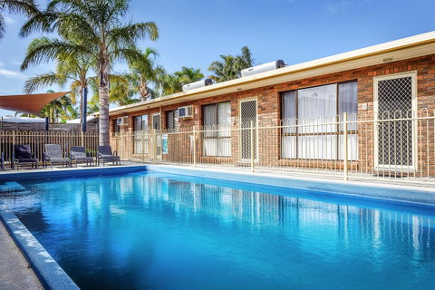 Allambi Holiday Apartments - Accommodation NT 14