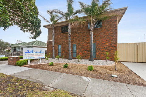 Allambi Holiday Apartments - Accommodation NT 5