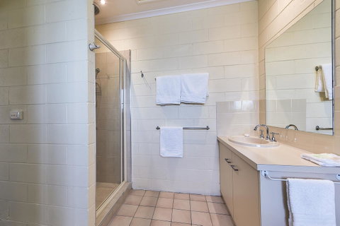 Allambi Holiday Apartments - Accommodation NT 28