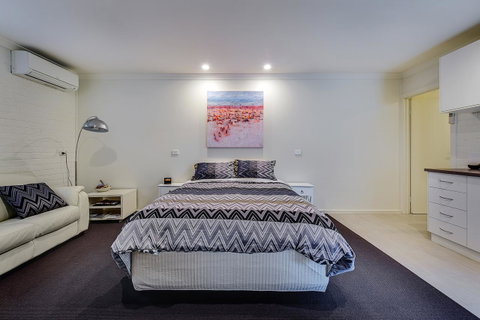 Allambi Holiday Apartments - Accommodation NT 42