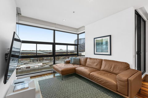 Melbourne Holiday Apartments Flinders Wharf - Accommodation NT 25