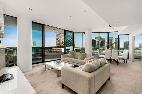 Melbourne Holiday Apartments Flinders Wharf - Accommodation NT 28