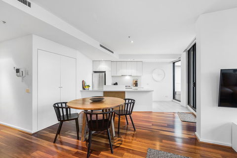 Melbourne Holiday Apartments Flinders Wharf - Accommodation NT 30