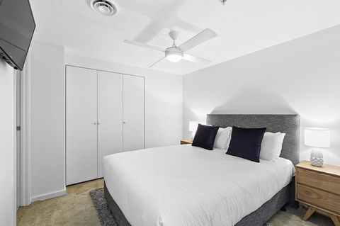 Melbourne Holiday Apartments Flinders Wharf - Accommodation NT 21