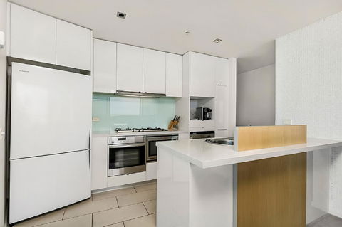 Melbourne Holiday Apartments Flinders Wharf - Accommodation NT 39
