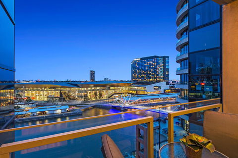 Melbourne Holiday Apartments Flinders Wharf - Accommodation NT 14