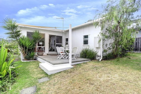Dromana Holiday Beach House - Accommodation NT 14