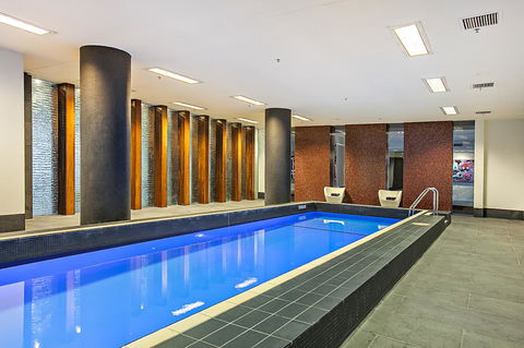 Waterfront Melbourne Apartments - NT Tourism 3