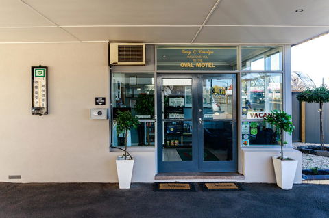 Bendigo Oval Motel - NT Tourism 23