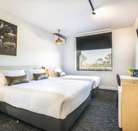 Nightcap at The Cheeky Squire - Accommodation NT