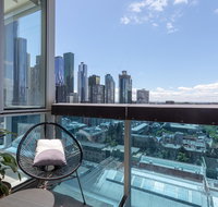 La Maison - Great View Free Parking Pool Gym Perfectly located 2BR apartment - Accommodation NT